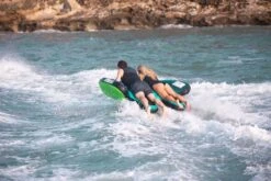 Jobe Revolve Funtube - 2 Persoons 14 Jobe Revolve Funtube - 2 Persoons -Zwembadwinkel 230220001 actionshot 3 big resultaat