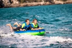 Jobe Storm Funtube Pakket - 2 Persoons 15 Jobe Storm Funtube Pakket - 2 Persoons -Zwembadwinkel 230220007 actionshot big resultaat 1