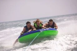 Jobe Tornado Funtube - 3 Persoons -Zwembadwinkel 230320007 actionshot 2 big resultaat