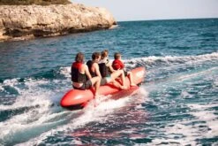 Jobe Chaser Funtube - 4 Persoons -Zwembadwinkel 230420002 actionshot 2 big resultaat