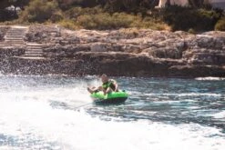 Jobe Rumble Funtube Pakket - 1 Persoons 11 Jobe Rumble Funtube Pakket - 1 Persoons -Zwembadwinkel 900 1350 238820001 actionshot 3 big